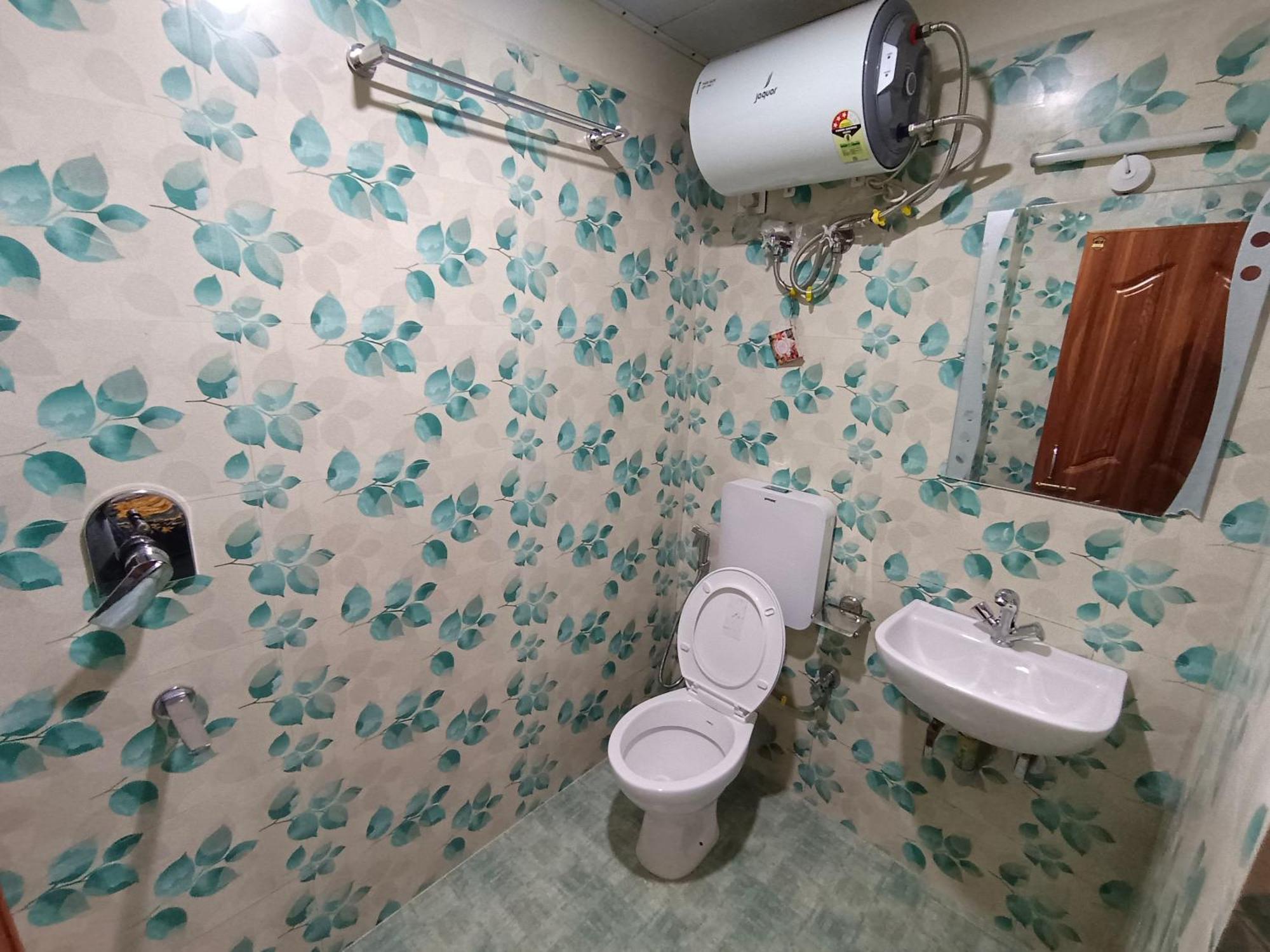 Shillong Perk Guest House Buitenkant foto