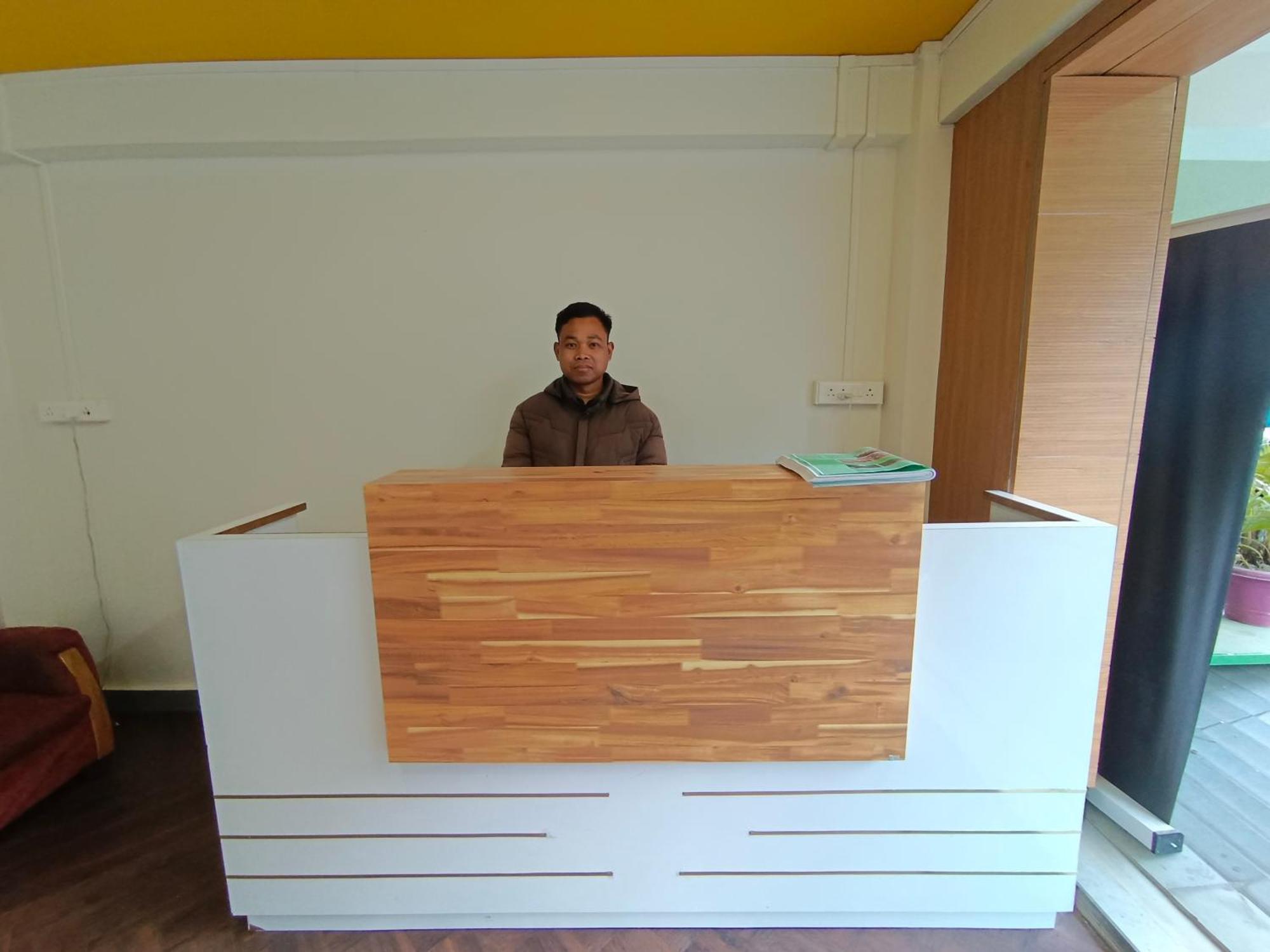 Shillong Perk Guest House Buitenkant foto
