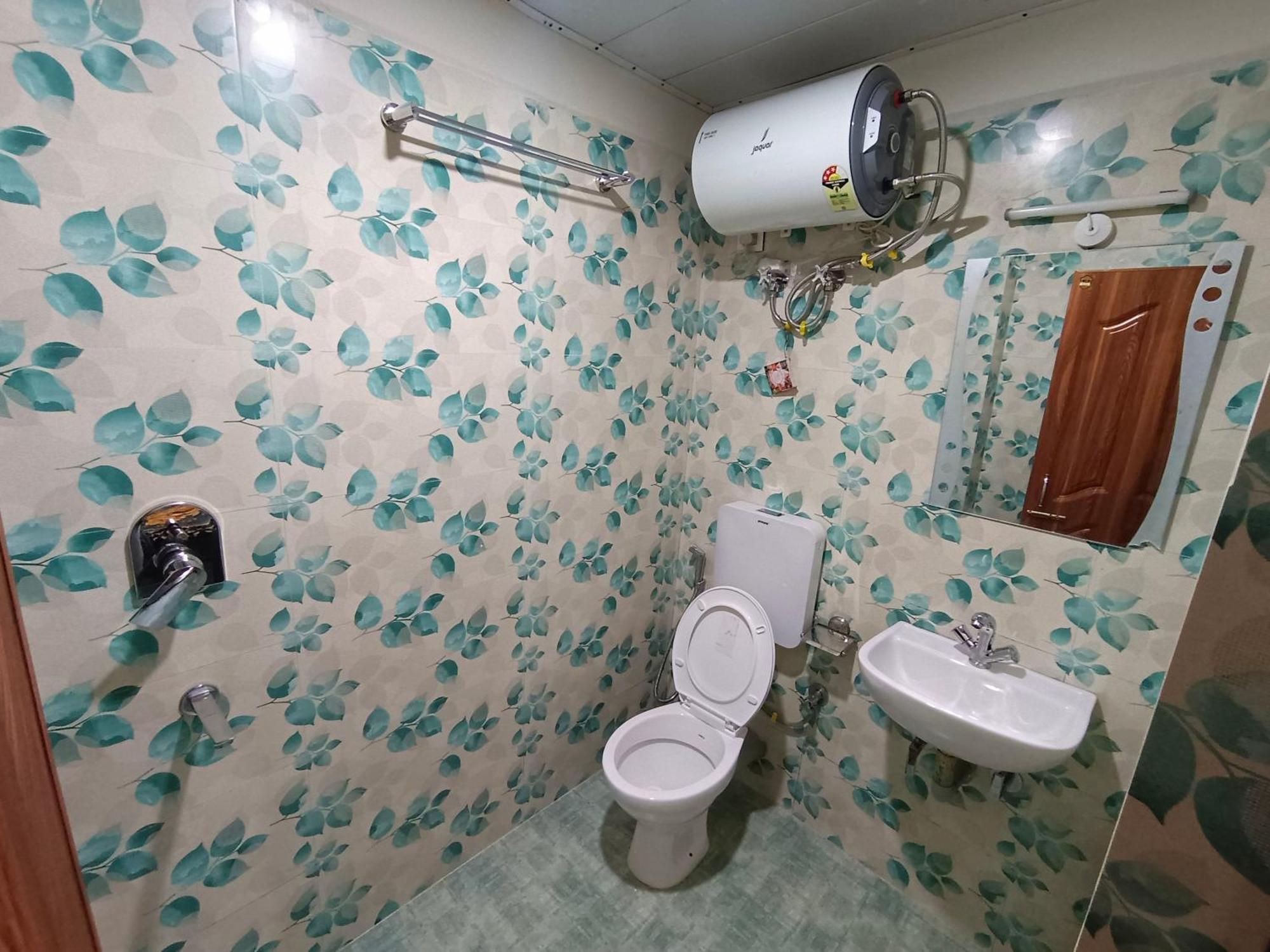 Shillong Perk Guest House Buitenkant foto