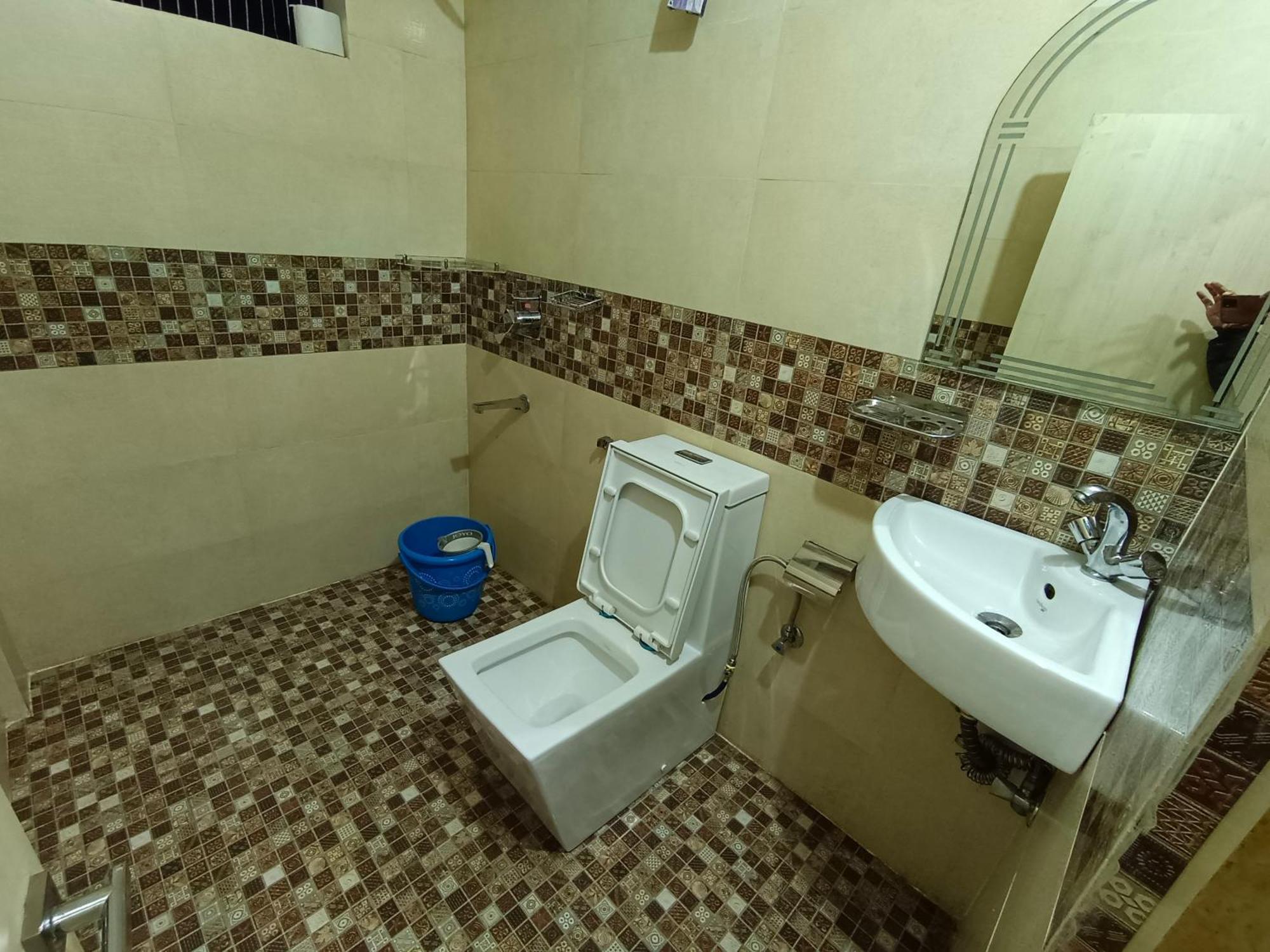 Shillong Perk Guest House Buitenkant foto